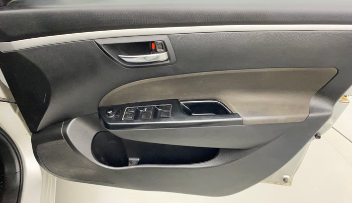 2016 Maruti Swift VXI, Petrol, Manual, 60,812 km, Driver Side Door Panels Control