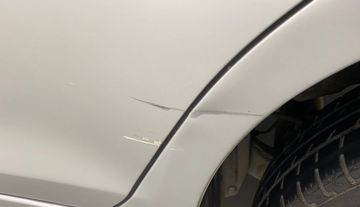 2016 Maruti Swift VXI, Petrol, Manual, 60,812 km, Rear left door - Minor scratches