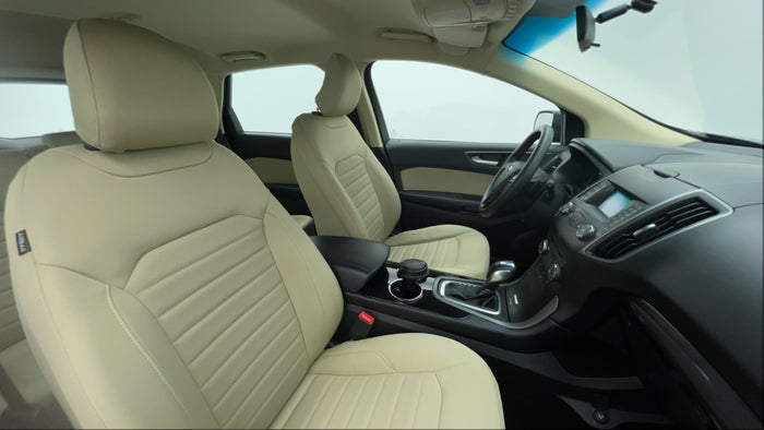FORD EDGE-Right Side Front Door Cabin View