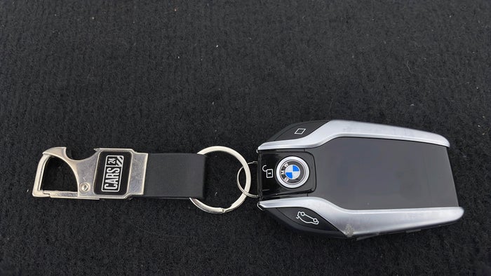 BMW 520I-Key Close-up