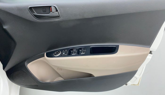 2017 Hyundai Grand i10 MAGNA 1.2 KAPPA VTVT, Petrol, Manual, 20,568 km, Driver Side Door Panels Control
