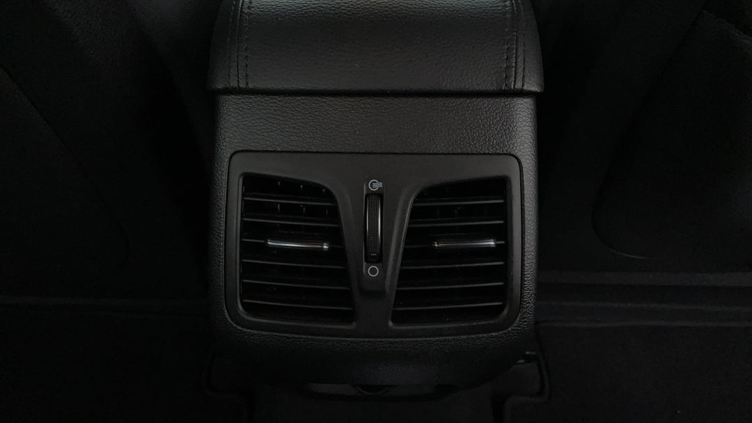 Rear A/C Vent