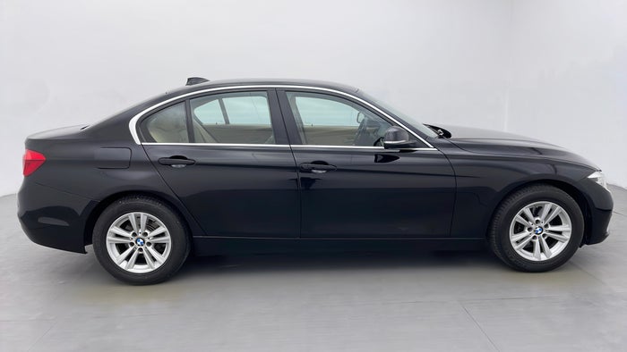 BMW 318I-Right Side View