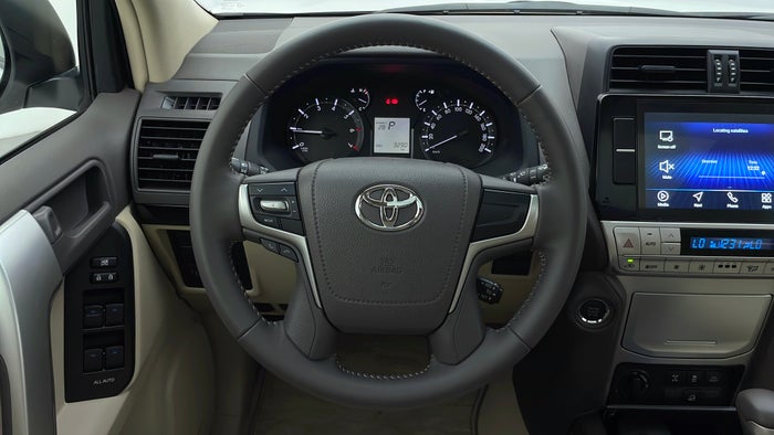 TOYOTA PRADO-Steering Wheel Close-up