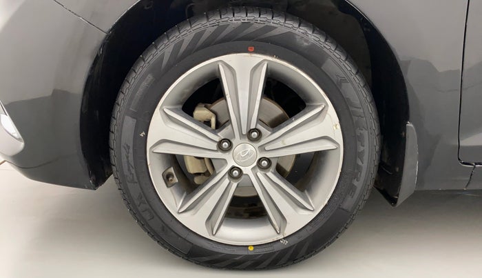 2018 Hyundai Verna 1.6 SX (O) CRDI MT, Diesel, Manual, 65,279 km, Left Front Wheel