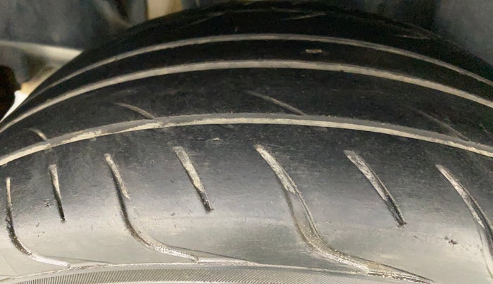 2018 Maruti Swift ZXI PLUS, Petrol, Manual, 60,852 km, Right Rear Tyre Tread