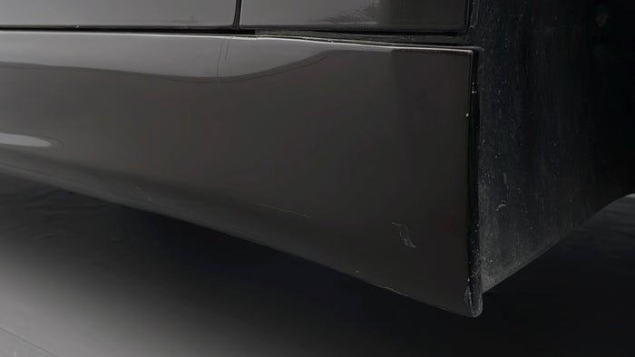 PORSCHE CAYMAN-Running Board RHS Scratch