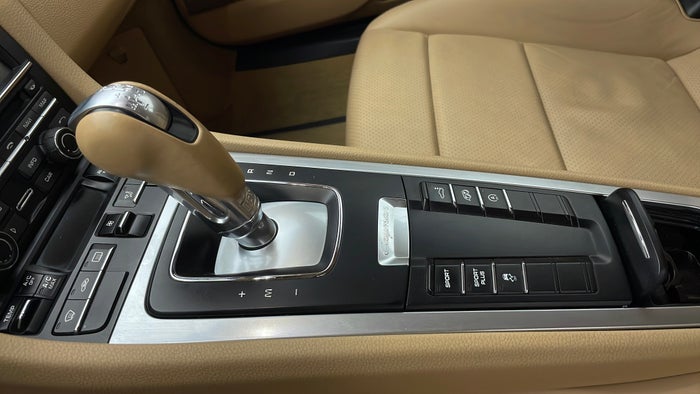 PORSCHE CAYMAN-Gear Lever