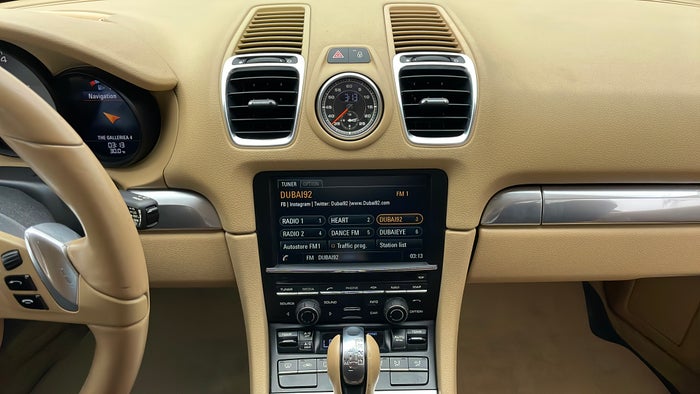 PORSCHE CAYMAN-Center Console