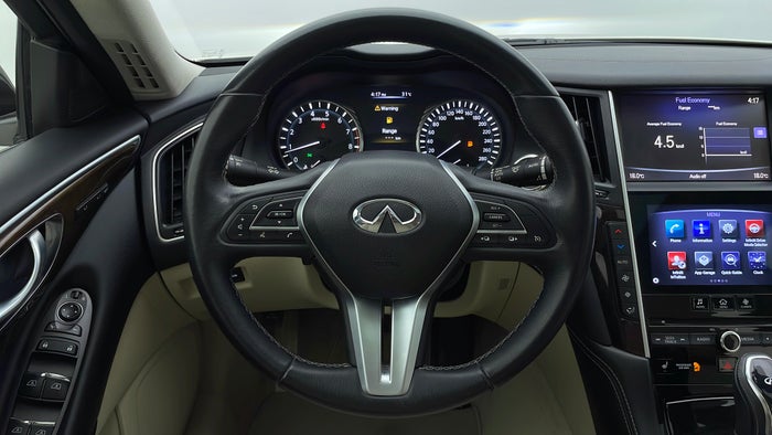 INFINITI Q50-Steering Wheel Close-up