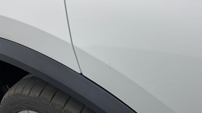 BMW X5-Door Exterior RHS Rear Scratch