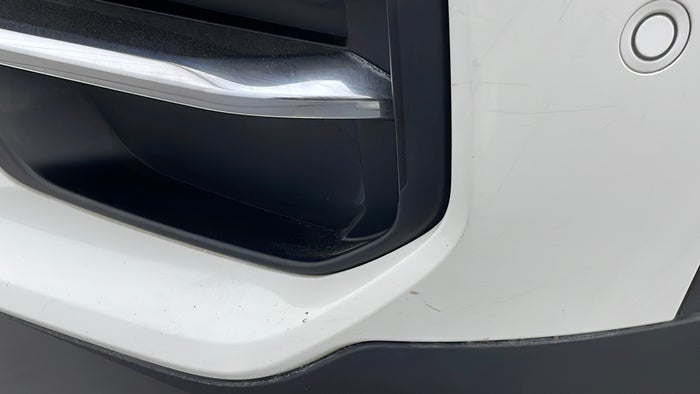 BMW X5-Bumper Front Scratch
