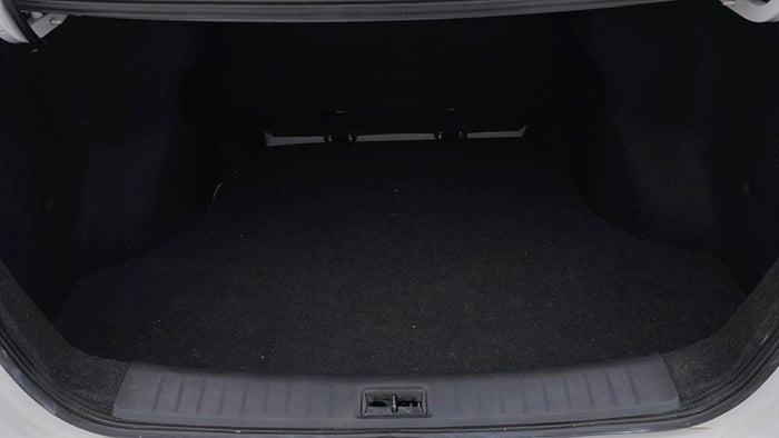 NISSAN SENTRA-Boot Inside View