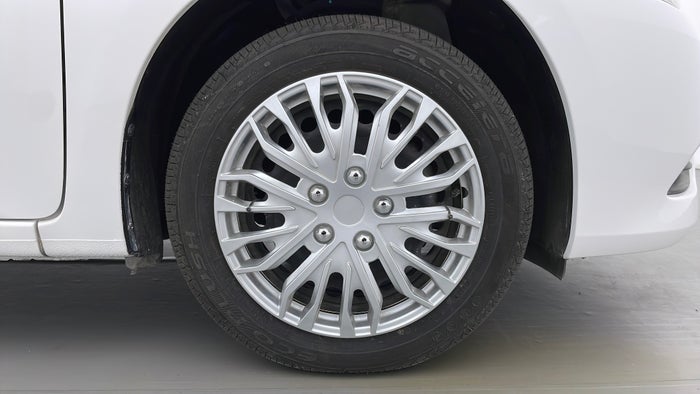 NISSAN SENTRA-Right Front Tyre