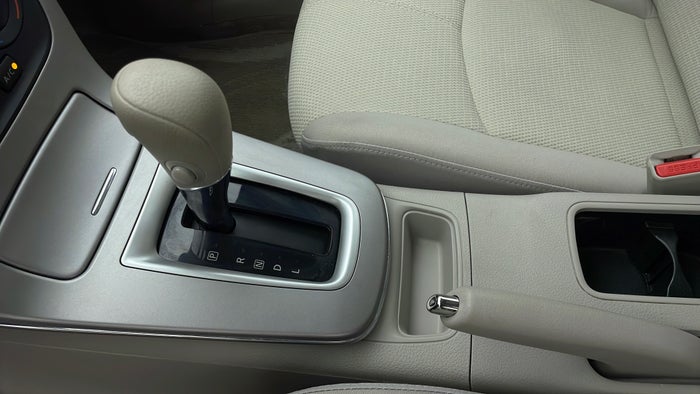 NISSAN SENTRA-Gear Lever