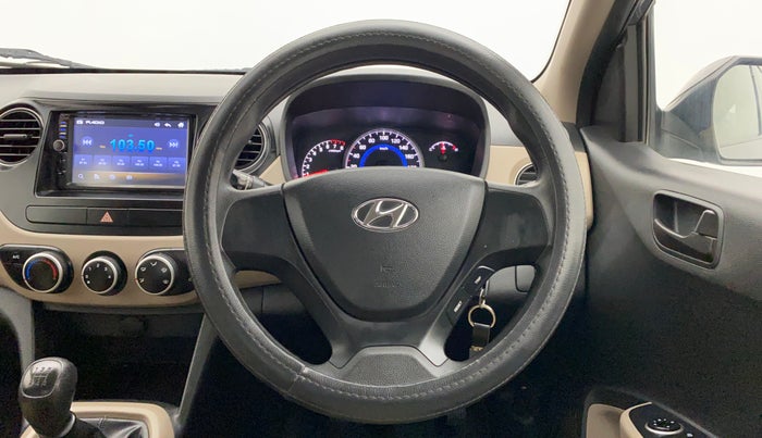 2017 Hyundai Grand i10 MAGNA 1.2 VTVT, Petrol, Manual, 41,356 km, Steering Wheel Close Up