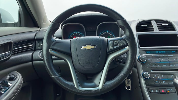 CHEVROLET MALIBU-Steering Wheel Close-up