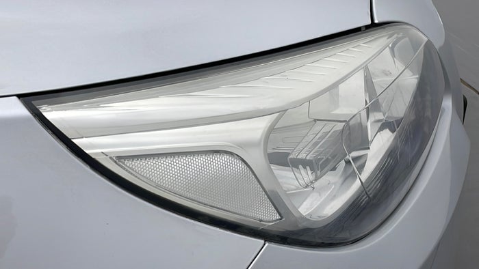 CHEVROLET MALIBU-Head Light RHS Fading