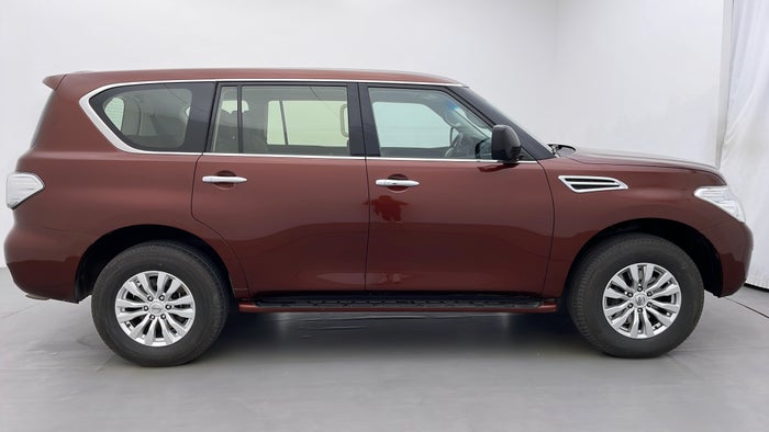 NISSAN PATROL-Right Side View