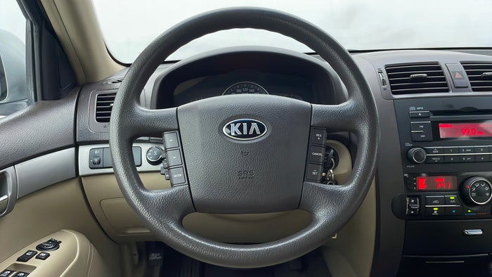 KIA MOHAVE-Steering Wheel Close-up