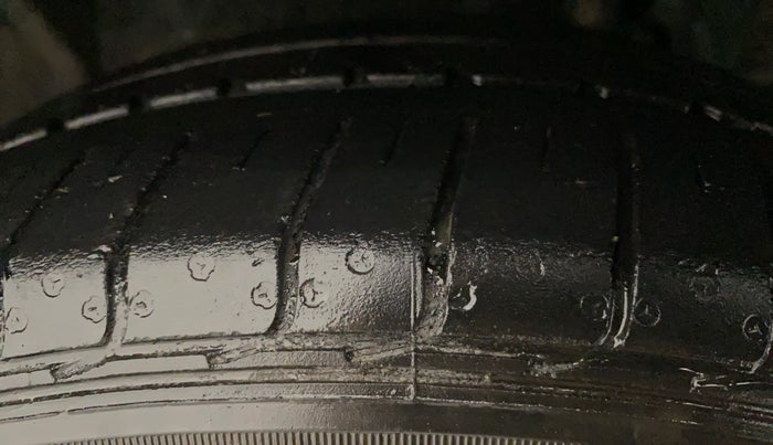 2018 Ford FREESTYLE TITANIUM PLUS 1.2 PETROL, Petrol, Manual, 27,772 km, Left Rear Tyre Tread