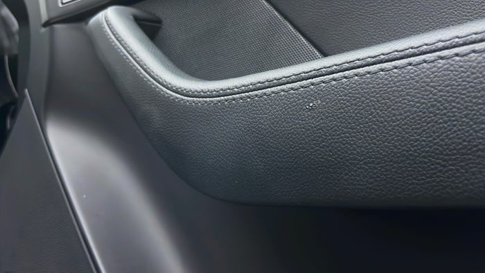 JAGUAR F TYPE-Door Interior RHS front Scratch