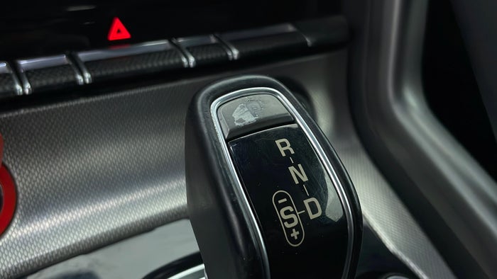 JAGUAR F TYPE-Gear lever Knob Scratch