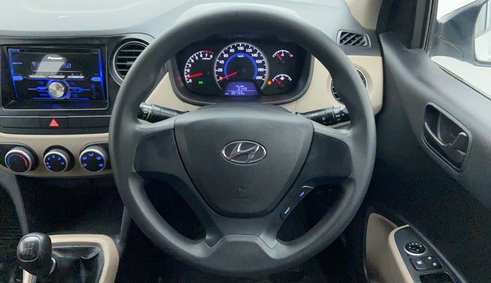 2017 Hyundai Grand i10 MAGNA 1.2 VTVT, Petrol, Manual, 36,733 km, Steering Wheel Close Up