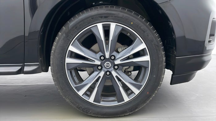NISSAN PATHFINDER-Right Front Tyre