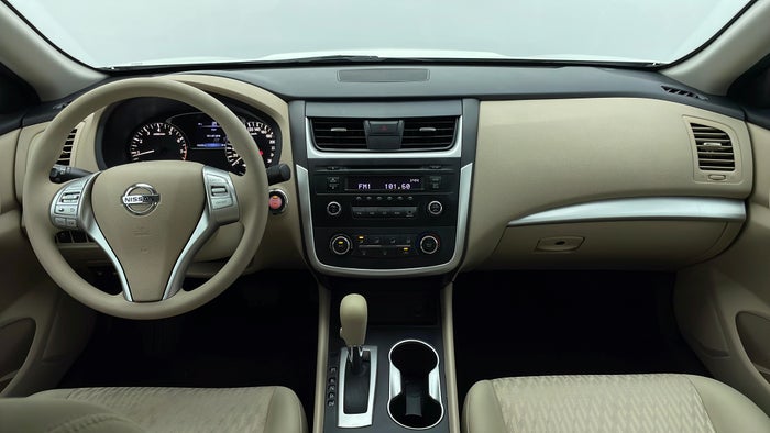 NISSAN ALTIMA-Dashboard View