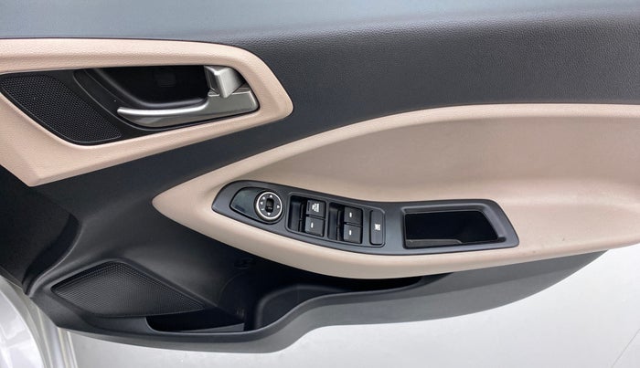 2018 Hyundai Elite i20 Magna Executive 1.2, Petrol, Manual, 7,199 km, Driver Side Door Panels Control