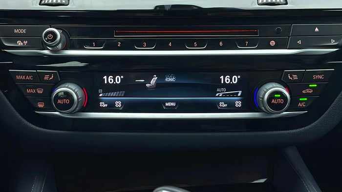 BMW 5 SERIES-Automatic Climate Control