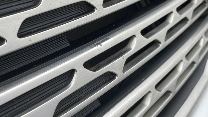 KIA MOHAVE-Grill Chrome Chip