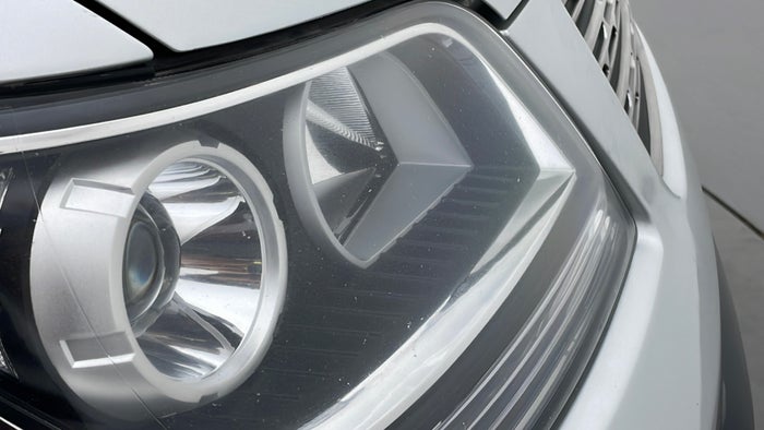 KIA MOHAVE-Head Light RHS Fading