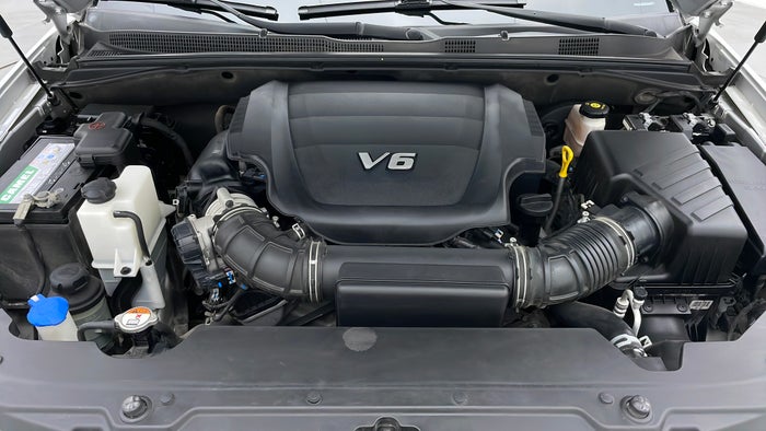 KIA MOHAVE-Engine Bonet View
