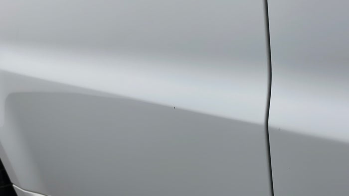 LAND ROVER RANGE ROVER SPORT-Door Exterior RHS Rear Scratch