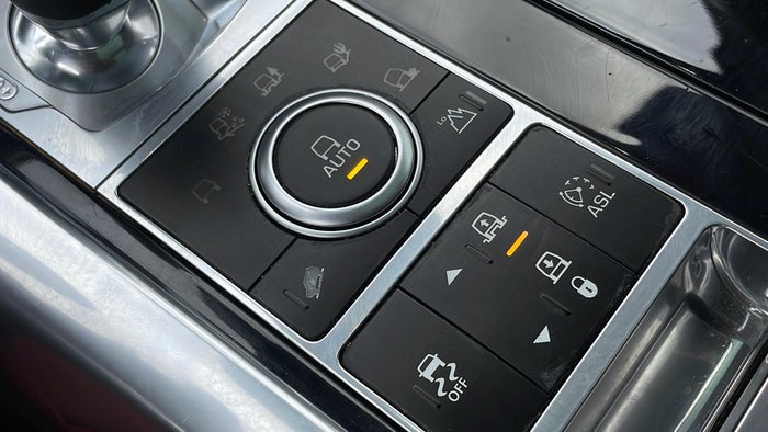 LAND ROVER RANGE ROVER SPORT-Centre Console 4x4 Lever Scratch