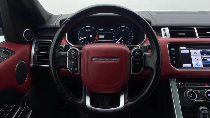 LAND ROVER RANGE ROVER SPORT-Steering Wheel Close-up