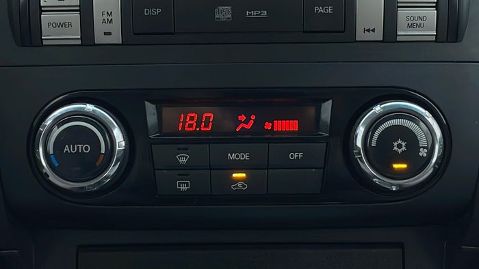 MITSUBISHI PAJERO-Automatic Climate Control