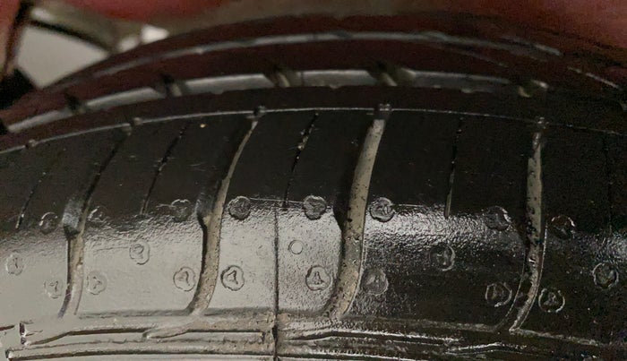 2015 Maruti Celerio VXI, Petrol, Manual, 63,820 km, Left Rear Tyre Tread