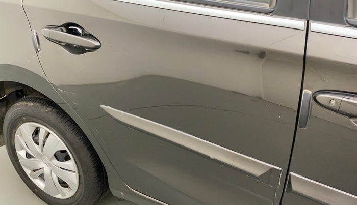 2021 Honda Amaze 1.2L I-VTEC S, Petrol, Manual, 16,056 km, Right rear door - Minor scratches