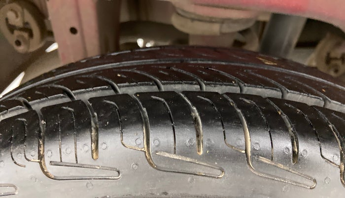 2019 Maruti Alto LXI CNG, CNG, Manual, 73,117 km, Right Rear Tyre Tread