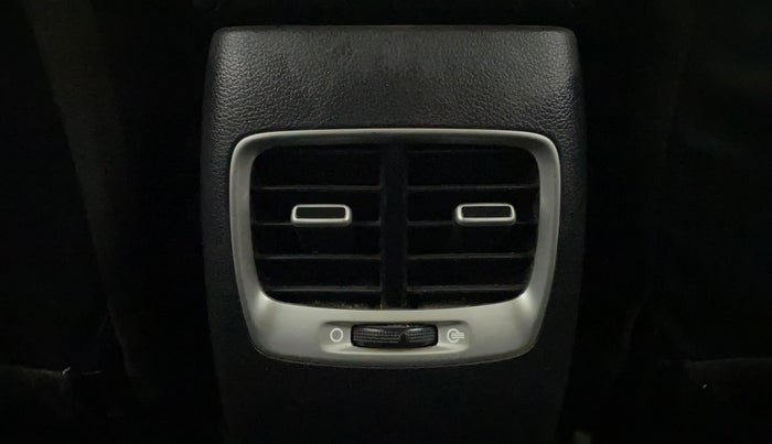 2021 Hyundai VENUE SX 1.0 TURBO, Petrol, Manual, 26,565 km, Rear AC Vents