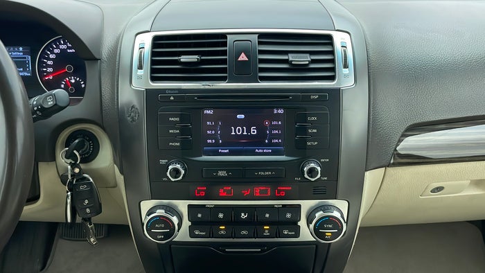 KIA MOHAVE-Center Console