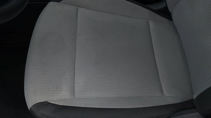 HYUNDAI ACCENT-Seat LHS Front Stain