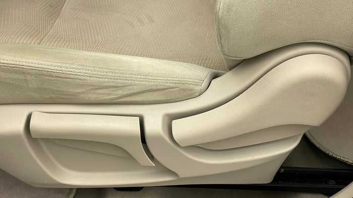 NISSAN X TRAIL-Driver Side Adjustment Panel