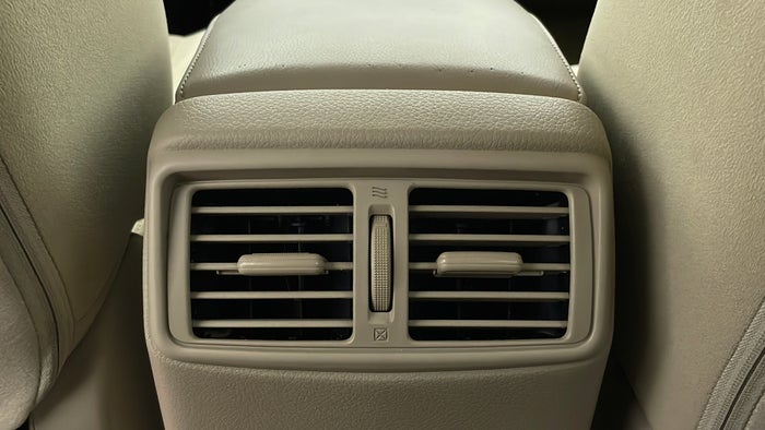 NISSAN X TRAIL-Rear AC Vents