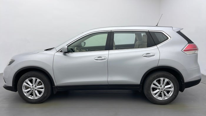 NISSAN X TRAIL-Left Side View