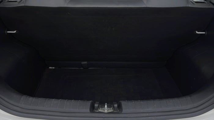 KIA PICANTO-Boot Inside View