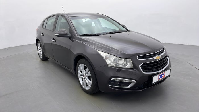 CHEVROLET CRUZE-Right Front Diagonal (45- Degree) View